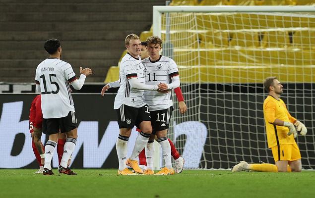 友谊赛: 卡拉曼门前抽射绝平, 德国3-3战平土耳其(1)