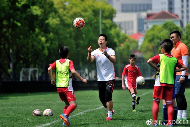 上海足球青训观察(1)丨好球员很“精贵”, 读书和踢球怎么选?(5)