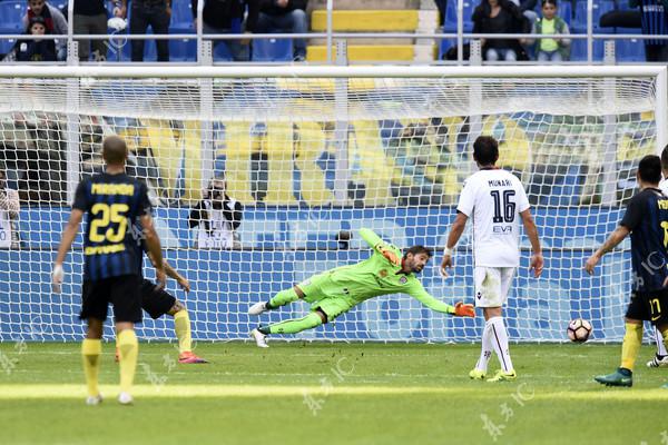 意甲第二轮国际米兰对卡利亚里 意甲第8轮(4)