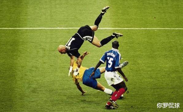 深度丨1998年法国世界杯，能成为经典中的经典，靠的不仅仅是球星(17)
