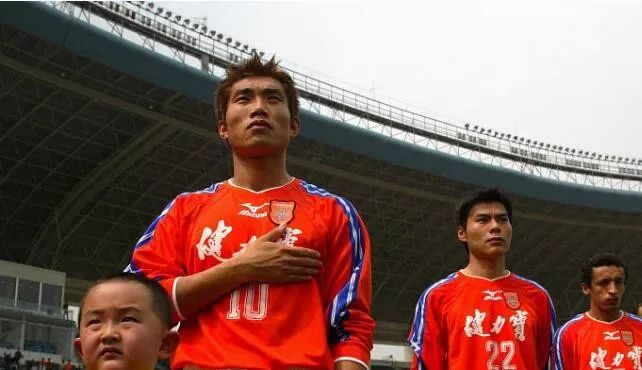 2011年深圳中超球队 被欠薪1年仍夺中超(4)