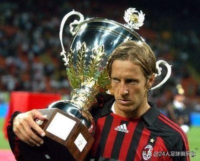 ac米兰02年欧冠决赛 2007年AC米兰的欧冠冠军之路(17)