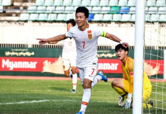 西甲中国足球球员 中国足球5大新星(3)