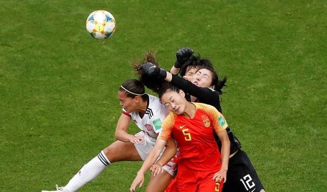 女足奥预赛推迟至4月，对于中国女足是好事还是坏事？(6)