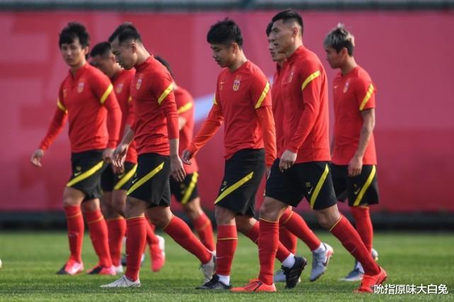 有归化球员的国足，如果世预赛出不了线，中国足球会彻底崩溃吗？(3)
