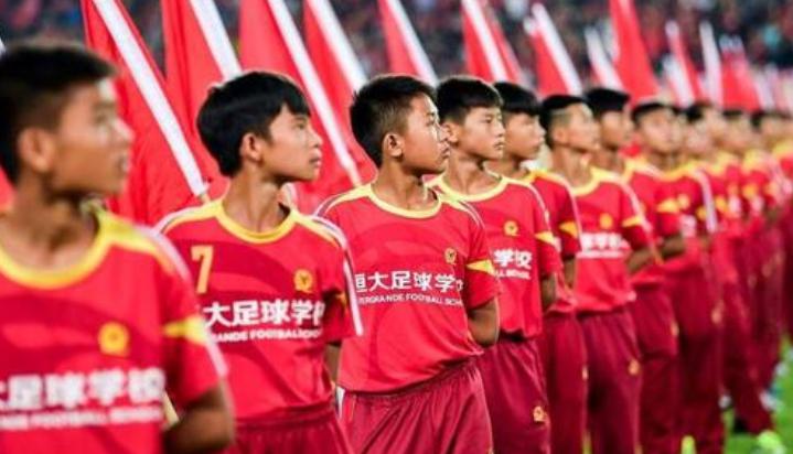 北京人和解散映射中国球队现状，广州恒大到底是投机者还是投资者(4)