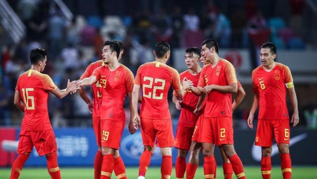 中国女足打出攻势足球战胜韩国队，中国男足脸不红吗？(3)