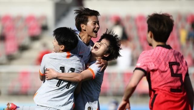中国女足奥运对手状态佳，5球横扫亚洲第一，为铿锵玫瑰敲警钟(1)
