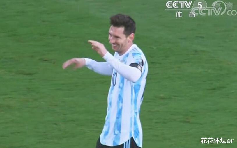 4-1！阿根廷锁定小组第一，避开FIFA第15直通4强，梅西独造3球！(2)