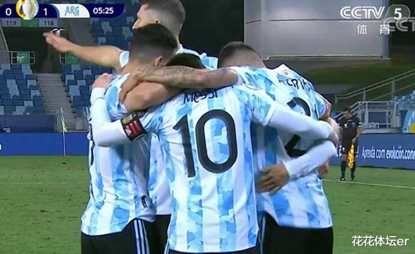 4-1！阿根廷锁定小组第一，避开FIFA第15直通4强，梅西独造3球！(3)