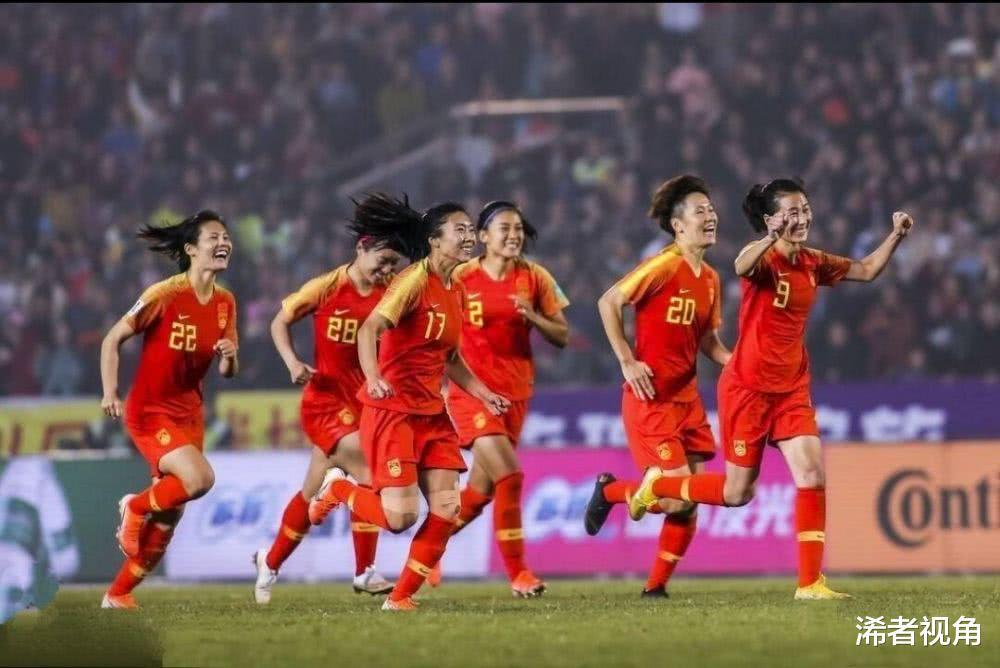 凌晨5点！贾秀全传来喜讯：中国女足做出难得决定，球迷齐声点赞(1)