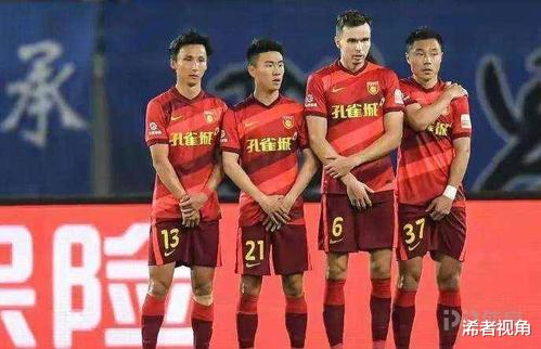 中国足球突传噩耗！上海媒体曝出争议猛料，中超盛世或提前结束(1)