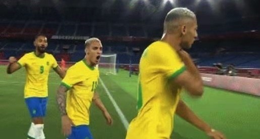 为7年前的1-7复仇？巴西射手奥运破门后割喉动作庆祝！德国官方不满(1)