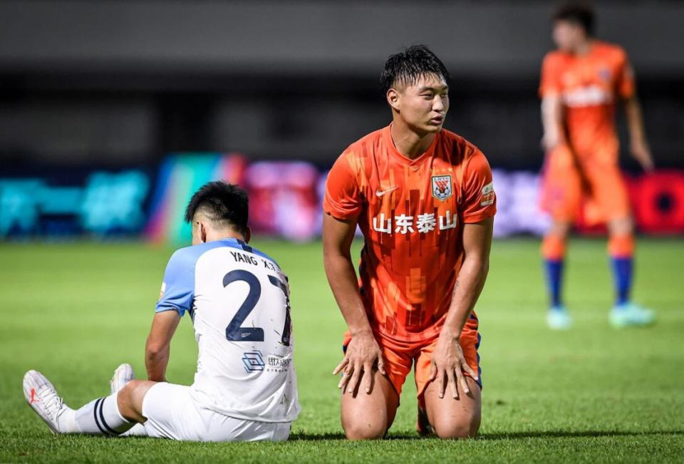 嘲讽！越媒：为战胜越南，中国给足球恶人开后门(2)