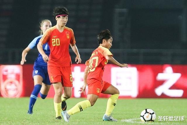 0-6！中国女足U17迎三连败，打进1球狂丢15球，积1分排名倒数第二(9)