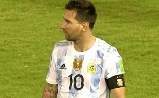 阿根廷3-1客胜！梅西仍是热点：1镜头太残忍，另2个画面好温柔(2)