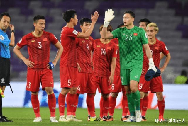 1-0到0-1！越南连续2场遭裁判黑手，上诉被FIFA强硬回怼，国足有机会赢(3)