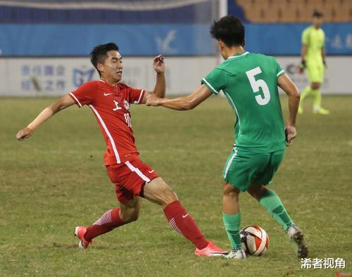 晚上19点! 上海媒体曝出争议猛料: 中国足球成大笑话，球迷骂声一片(3)
