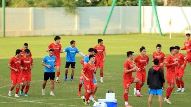 越南球员：中国男足已经沦为亚洲三流，我们不需要惧怕他们的实力(3)