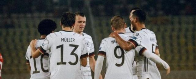 4-0！世界杯晋级首队诞生！德国战车五连胜入围，连续18次参赛！(3)