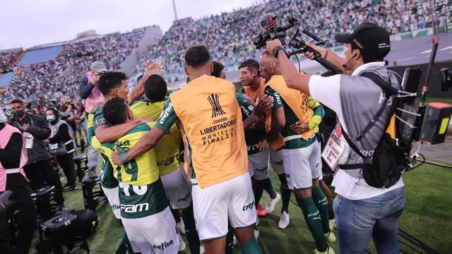 巴西帕尔梅拉斯队夺得2021年南美解放者杯冠军(1)