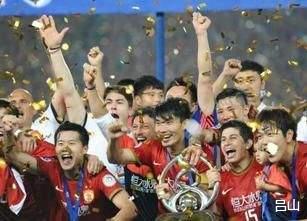 没钱球队踢的才是真足球，请郑智率广州队代表欠薪族击败上海海港(13)