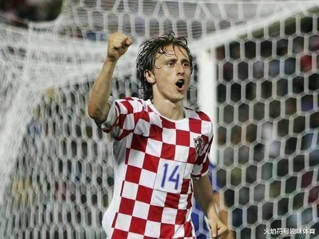 天才喷涌，球星辈出：克罗地亚足球历史最强阵容，绚丽的红白格(22)