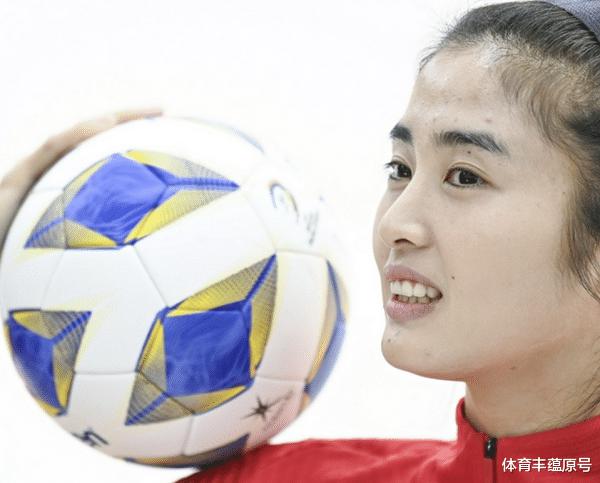 23人名单！亚洲杯：中国女足集结完毕，唐佳丽达成所愿留下疑问(2)