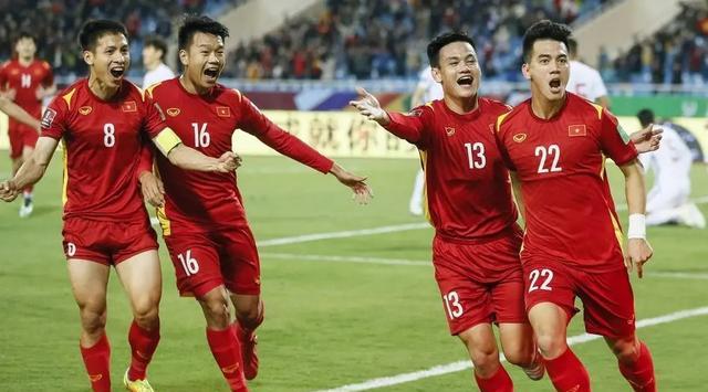 下午2点！越南足协作出决定，将续约韩国名帅，中国足球劲敌诞生(3)