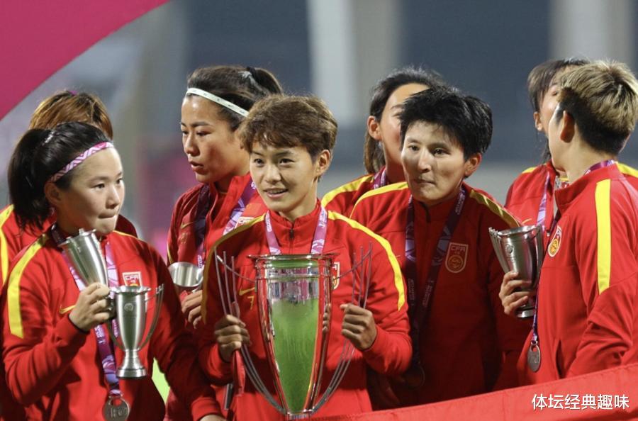 女足仅起到激励作用！但代表不了国足，国足踢韩国女足能进20球(2)