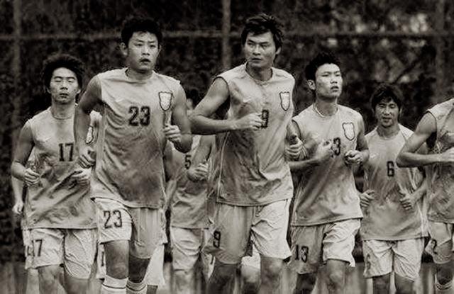 中国足球的劣根性：李毅与李玮锋，球霸是最大的悲哀(1)