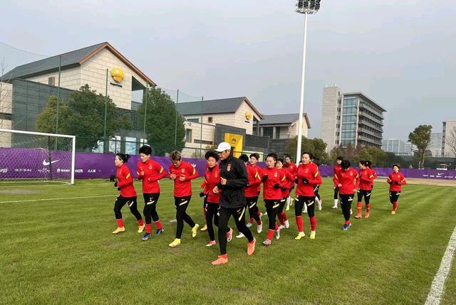 中国女足一锤定音的能力，获得日本女足肯定，我们并非要仰望对手(6)