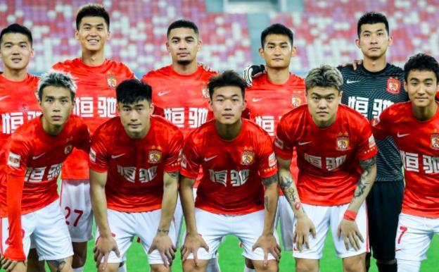 恭喜！鲁能恒大将强强联手，打造全新青训体系，中国足球未来可期(5)