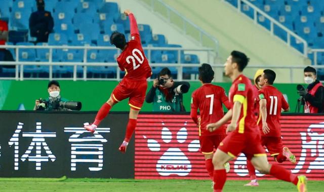 国足球员苏州封闭训练 越南国脚开始2022联赛赛季(6)