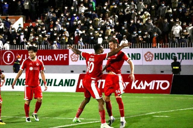 国足球员苏州封闭训练 越南国脚开始2022联赛赛季(14)