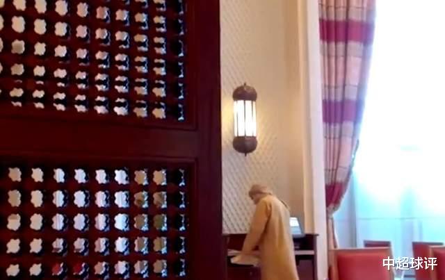 比国足住得好太多：沙特入住八星级酒店，每晚房价超1万美元！(3)