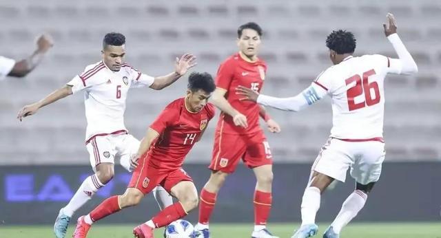 迪拜杯U23中国男足01惜败阿联酋，技术欠缺和锋无力依然是硬伤！(5)