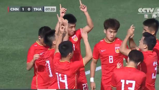 4分钟两球！U23国足新星抢断后单刀破门，泰国打进世界波扳平(3)