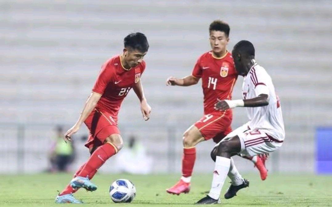 高位逼抢是U23国足取胜的关键 年轻球员们表现重振了中国足球信心(4)