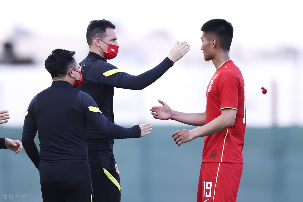 TOP 10 盘点中国人对足球做出的10大改革，哪项最有用？(9)