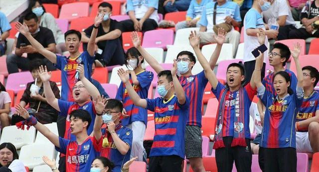 中国足球两消息：青岛队退出中甲联赛；东亚杯进行时会暂停U23政策