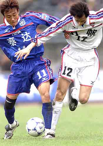 天津足球记忆之天津泰达—2001赛季“快刀浪子”加盟(2)