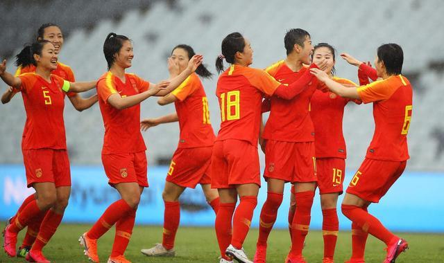 5-1！中国女足锋霸满血归来，6分钟内轰2球，曾因女友问题被弃用(7)