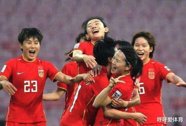 女足取得亚洲冠军，待遇却与男足相差那么多，原因竟如此现实(2)