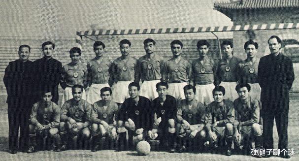 回顾七十年的历届中国男足球衣发展史，哪一款是你的最爱？(3)