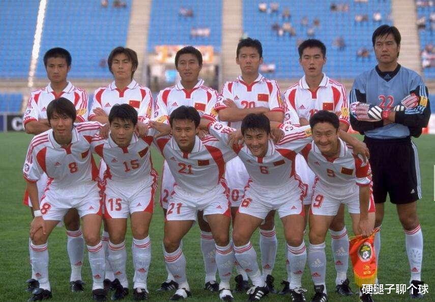 回顾七十年的历届中国男足球衣发展史，哪一款是你的最爱？(24)