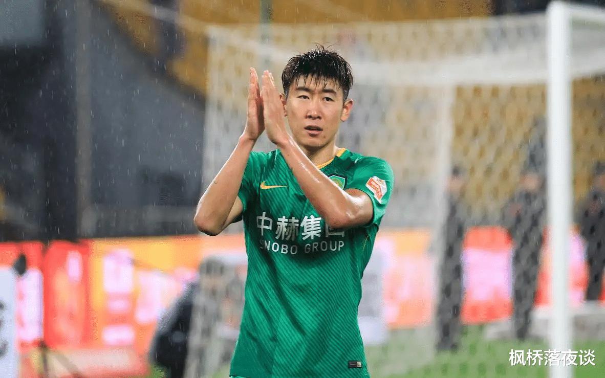 25岁踢上职业，32岁却悄然退役！国安老将成中国球员最真实写照！(6)