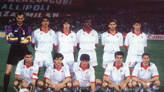 AC米兰队史今天：1994年欧冠决赛横扫巴萨！打得瓜迪奥拉怀疑人生(3)