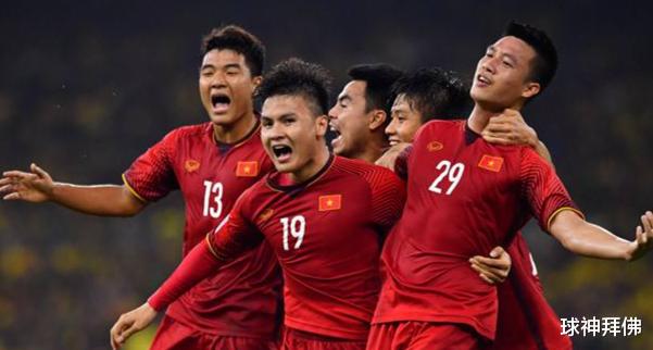 从3-1到1-0绝杀！越南队晋级决赛剑指卫冕，实力远超中国男足(1)