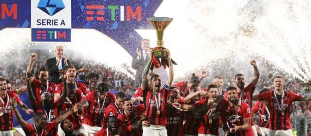 AC米兰11年后再夺冠！米兰获意甲联赛冠军，欧冠不再碰豪门！